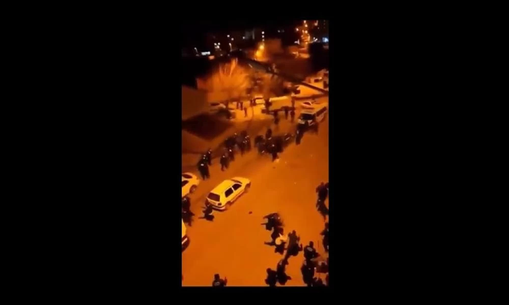 Γυαλιά-καρφιά τα έκαναν ισλαμιστές στην νοτιοανατολική Τουρκία - Σφοδρές συγκρούσεις με την αστυνομία (βίντεο)